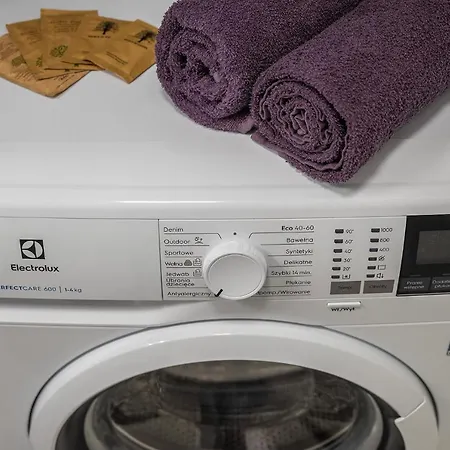 Διαμέρισμα Batorego 16 Blue Prywatne Mieszkanie 300m Od Metro Pole Mokotowskie I Sgh Samodzielne Zameldowanie! Self Check-in System! *