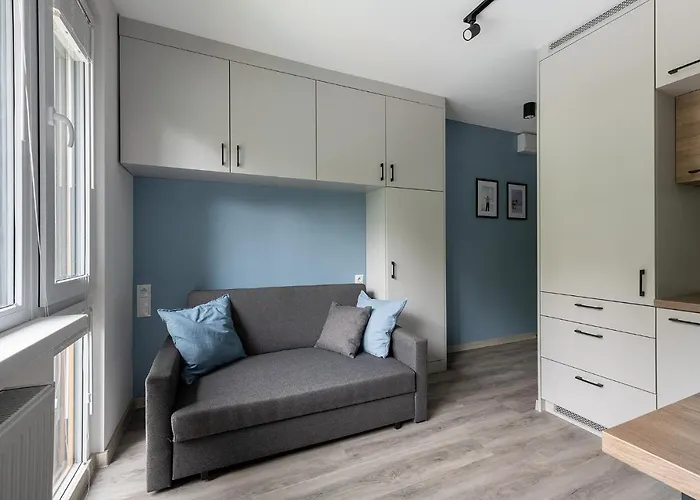 Apartament Batorego 16 Blue Prywatne Mieszkanie 300m Od Metro Pole Mokotowskie I Sgh Samodzielne Zameldowanie! Self Check-in System! Warszawa