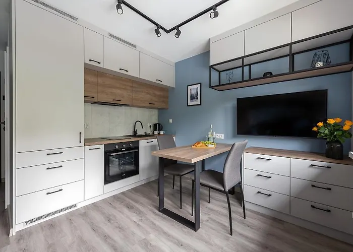 Batorego 16 Blue Prywatne Mieszkanie 300m Od Metro Pole Mokotowskie I Sgh Samodzielne Zameldowanie! Self Check-in System! Apartament *