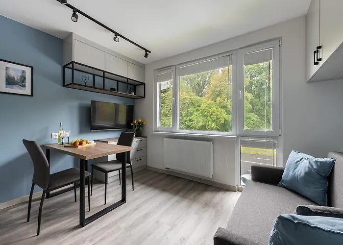 Batorego 16 Blue Prywatne Mieszkanie 300m Od Metro Pole Mokotowskie I Sgh Samodzielne Zameldowanie! Self Check-in System! * ורשה