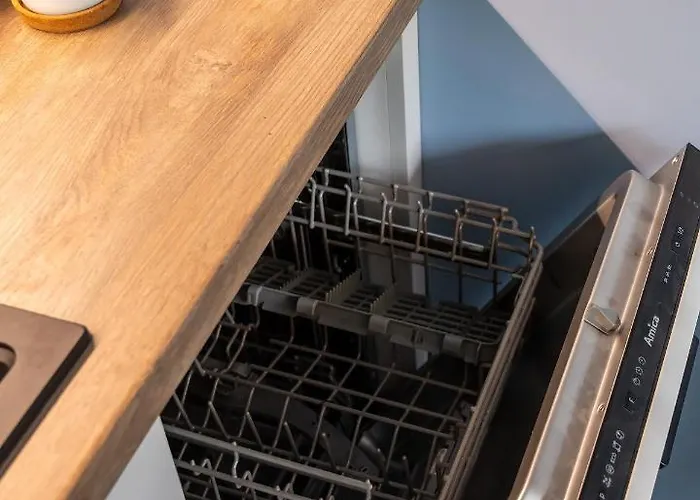 Batorego 16 Blue Prywatne Mieszkanie 300m Od Metro Pole Mokotowskie I Sgh Samodzielne Zameldowanie! Self Check-in System! Apartament