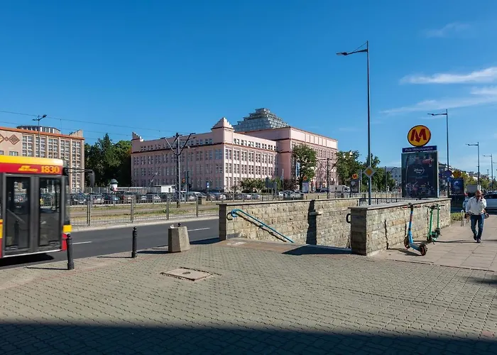 Batorego 16 Blue Prywatne Mieszkanie 300m Od Metro Pole Mokotowskie I Sgh Samodzielne Zameldowanie! Self Check-in System! דירה ורשה