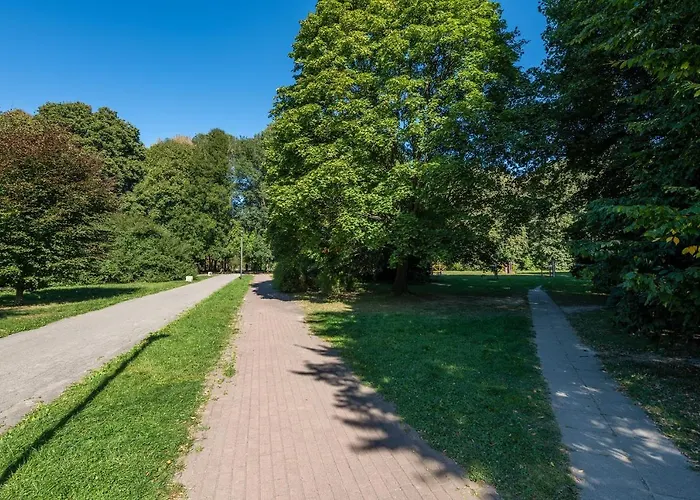 Batorego 16 Blue Prywatne Mieszkanie 300m Od Metro Pole Mokotowskie I Sgh Samodzielne Zameldowanie! Self Check-in System! דירה ורשה