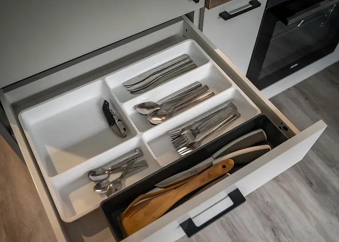 Batorego 16 Blue Prywatne Mieszkanie 300m Od Metro Pole Mokotowskie I Sgh Samodzielne Zameldowanie! Self Check-in System! Apartament *